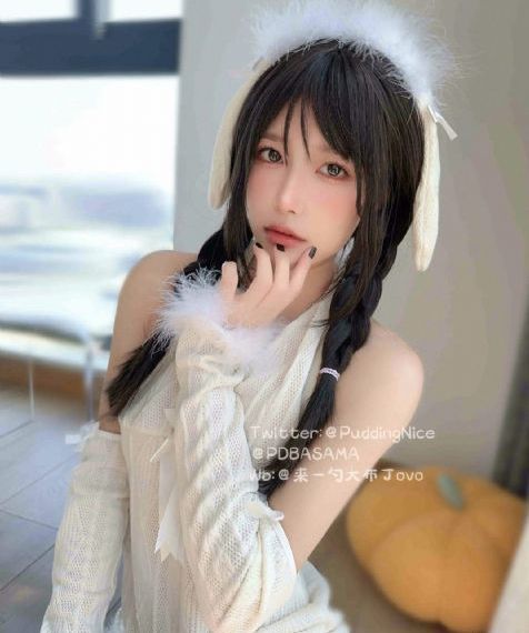 美女露出又白又胖的大屁股_HD手机免费观看完整