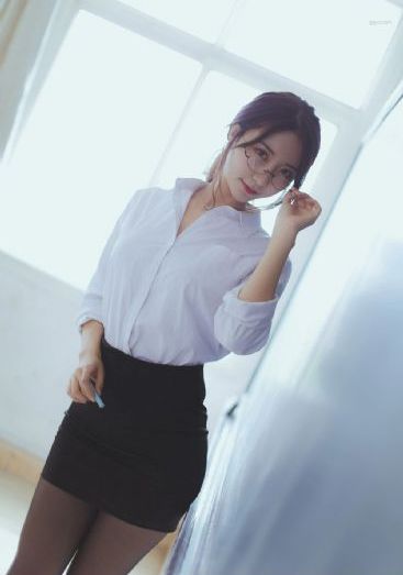 办公室里被c到娇喘呻吟男男漫画_BD韩语免费在线观看