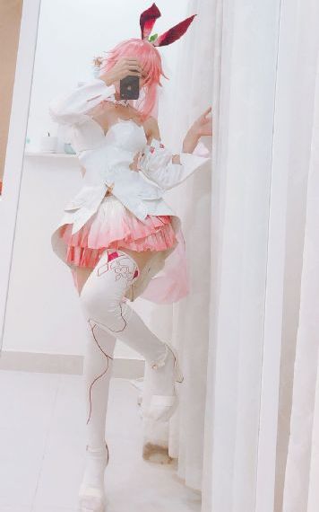 美女胸部黄色A级_BD高清免费观看